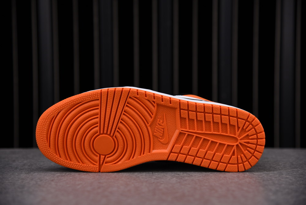 AIR JORDAN 1 LOW Shattered Backboard